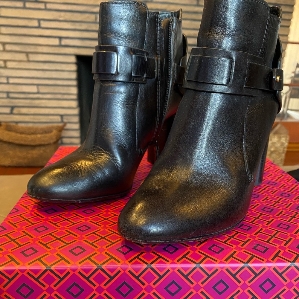 Tory Burch Colton 85MM Bootie Galleon Leather Perfect Black Style 50902